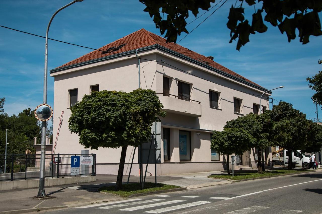 Klecka Vila B&B Rooms Ogulin Esterno foto